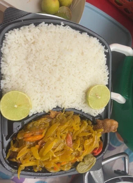 Riz Yassa poulet