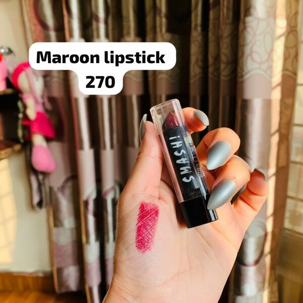 Maroon lipstick 