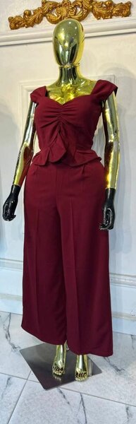 Combinaison élégante pour femme