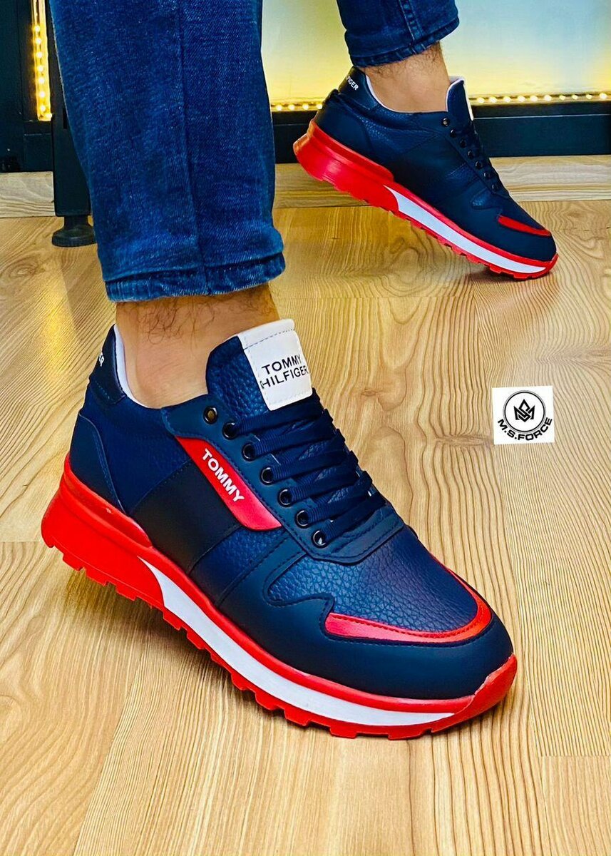 Baskets sport mode rouges