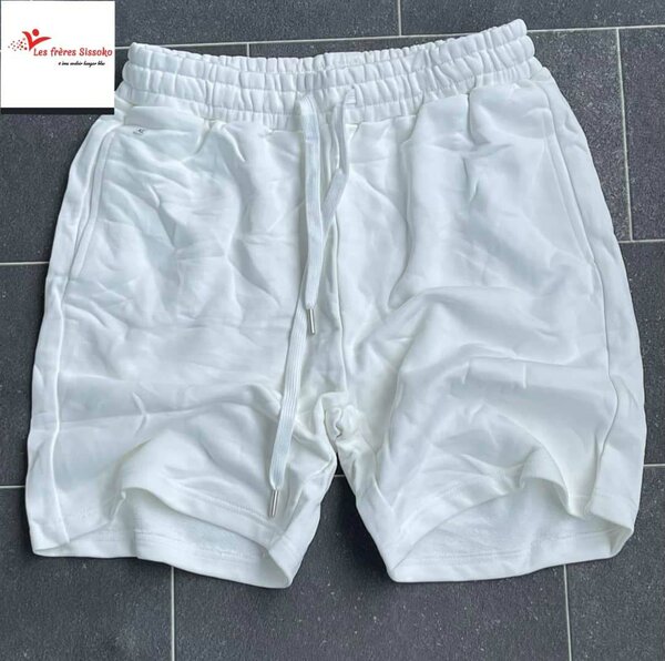 Les culottes son disponible 100/ coton