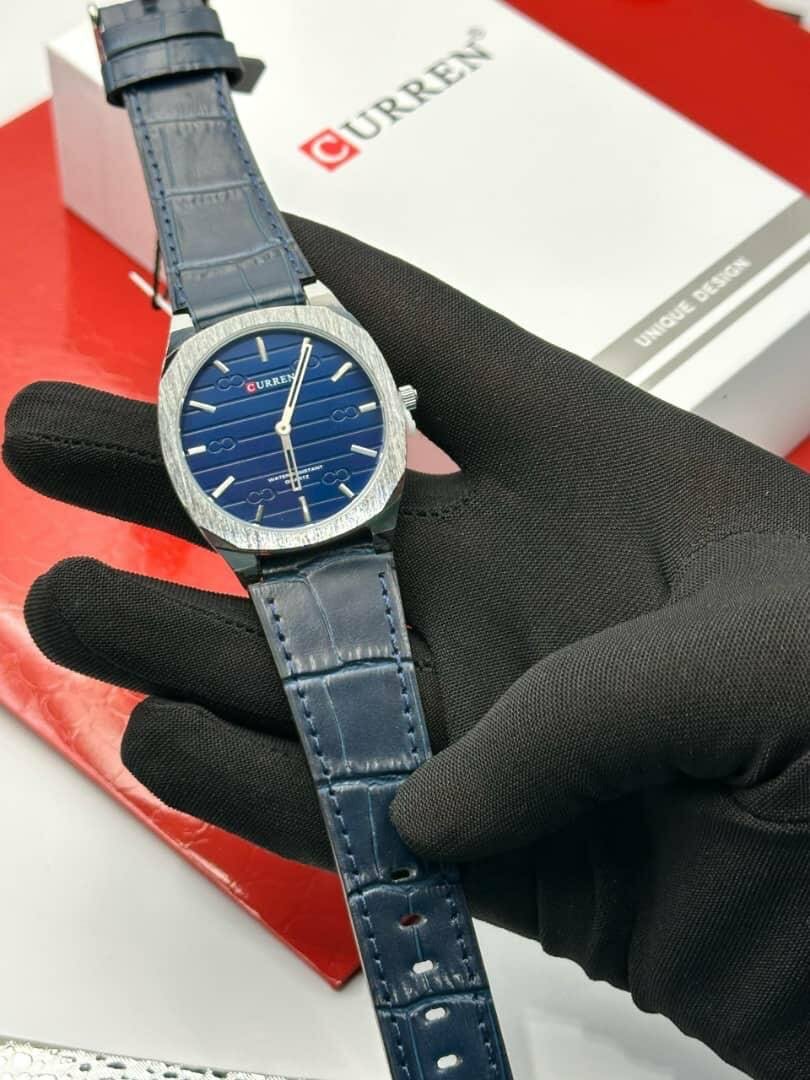 Curren montre élégante