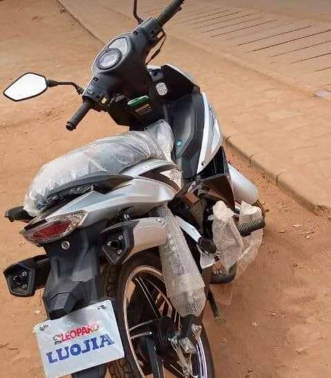 Moto Luojia Léopard