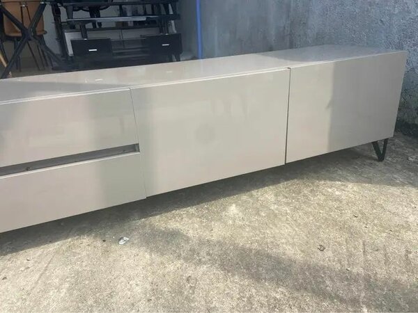 Meuble TV moderne gris