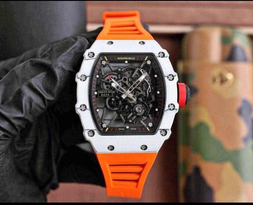 Montre CURREN disponible