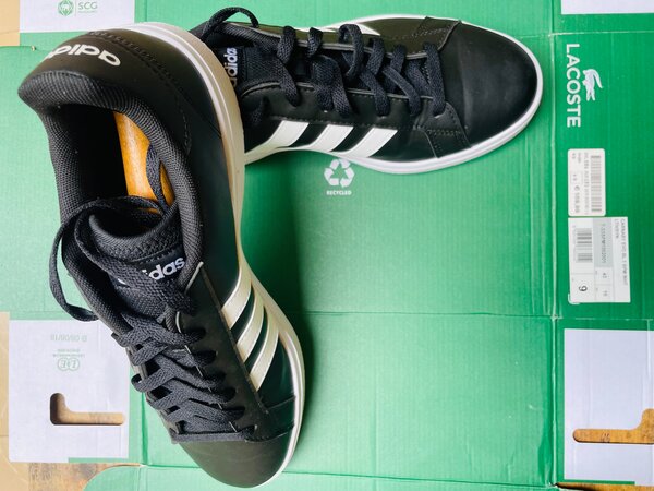 Chaussures Adidas noires