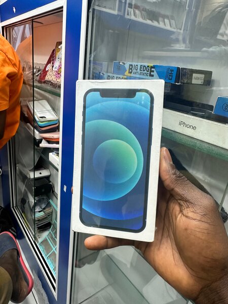 iPhone 12 simple 64GB