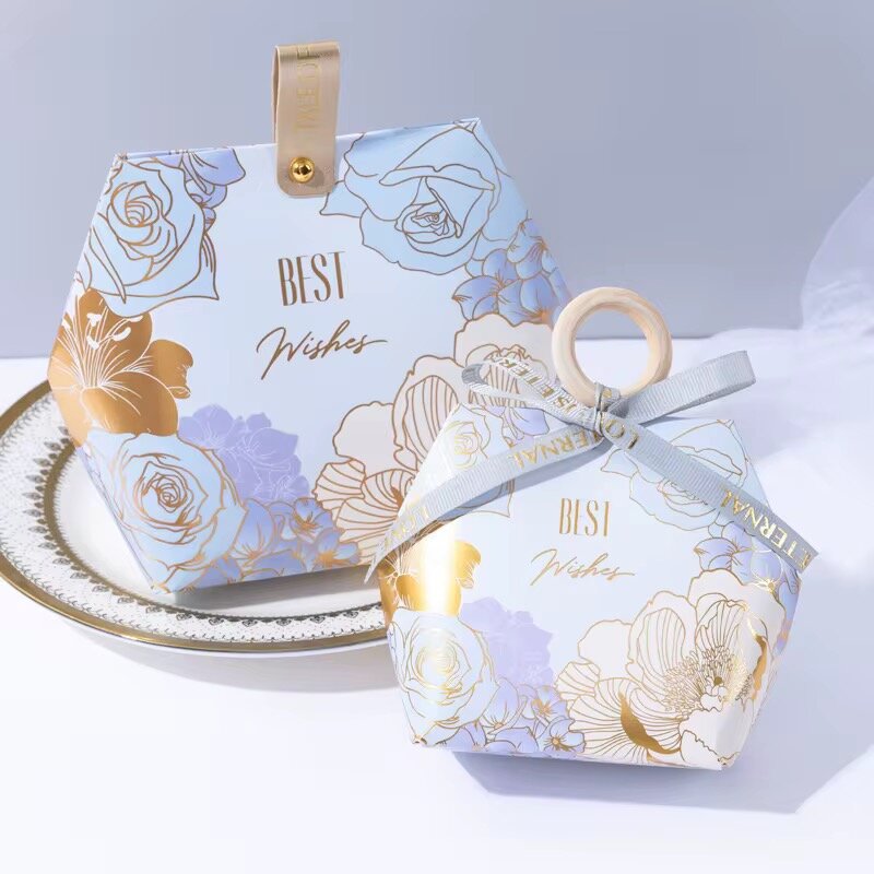 Lot 50 boîtes  cadeaux