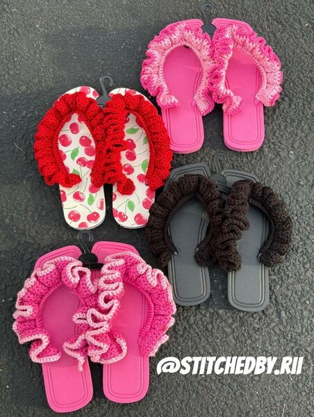 Tongs en crochet colorées