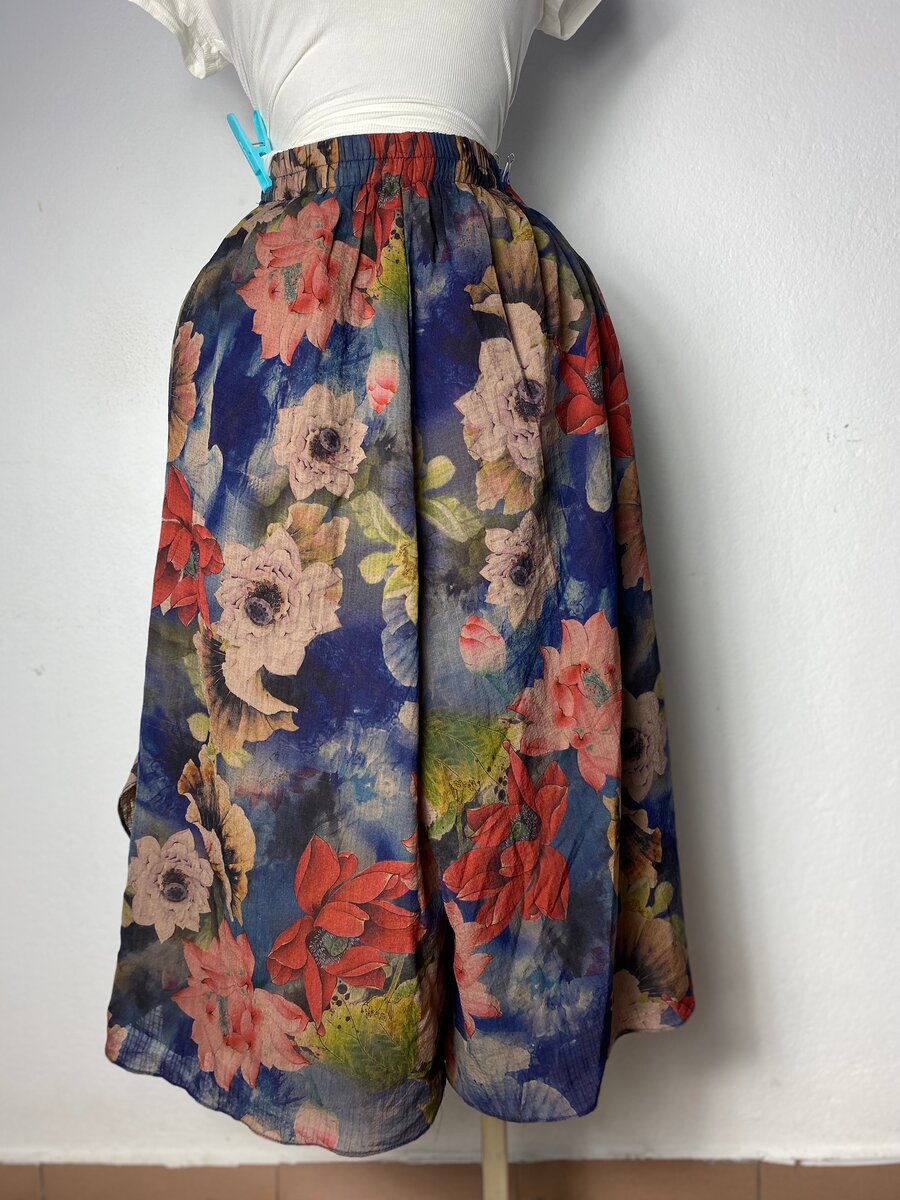 Jupe large fleurie élégante