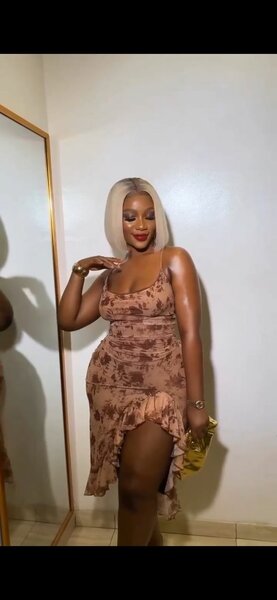 Robe élégante à motifs floraux