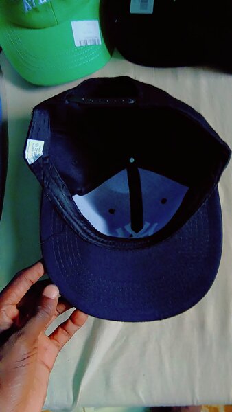 Casquette noire classique