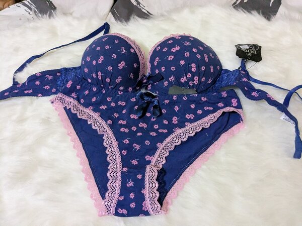 Ensemble lingerie dentelle