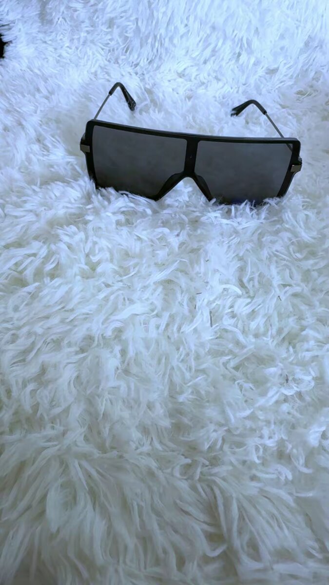 Lunettes de soleil oversize chic