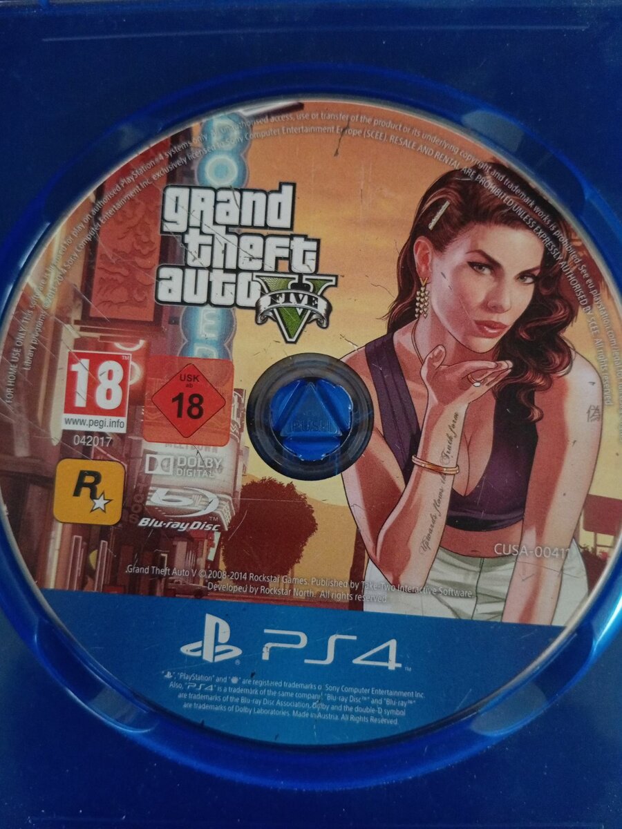 GTA V (GRAND THEFT AUTO)