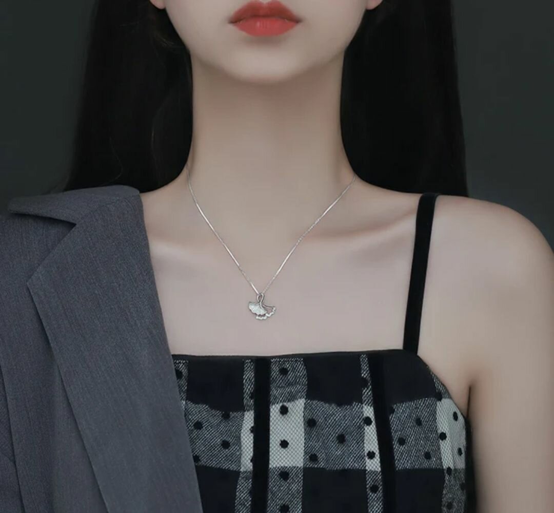 Chain with pendent Silver