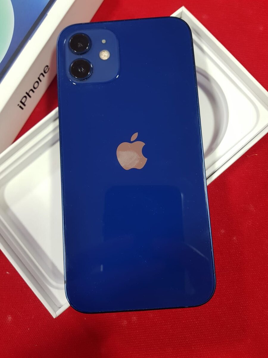 iPhone 12 bleu 128GB