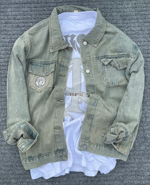 Veste en jean moderne