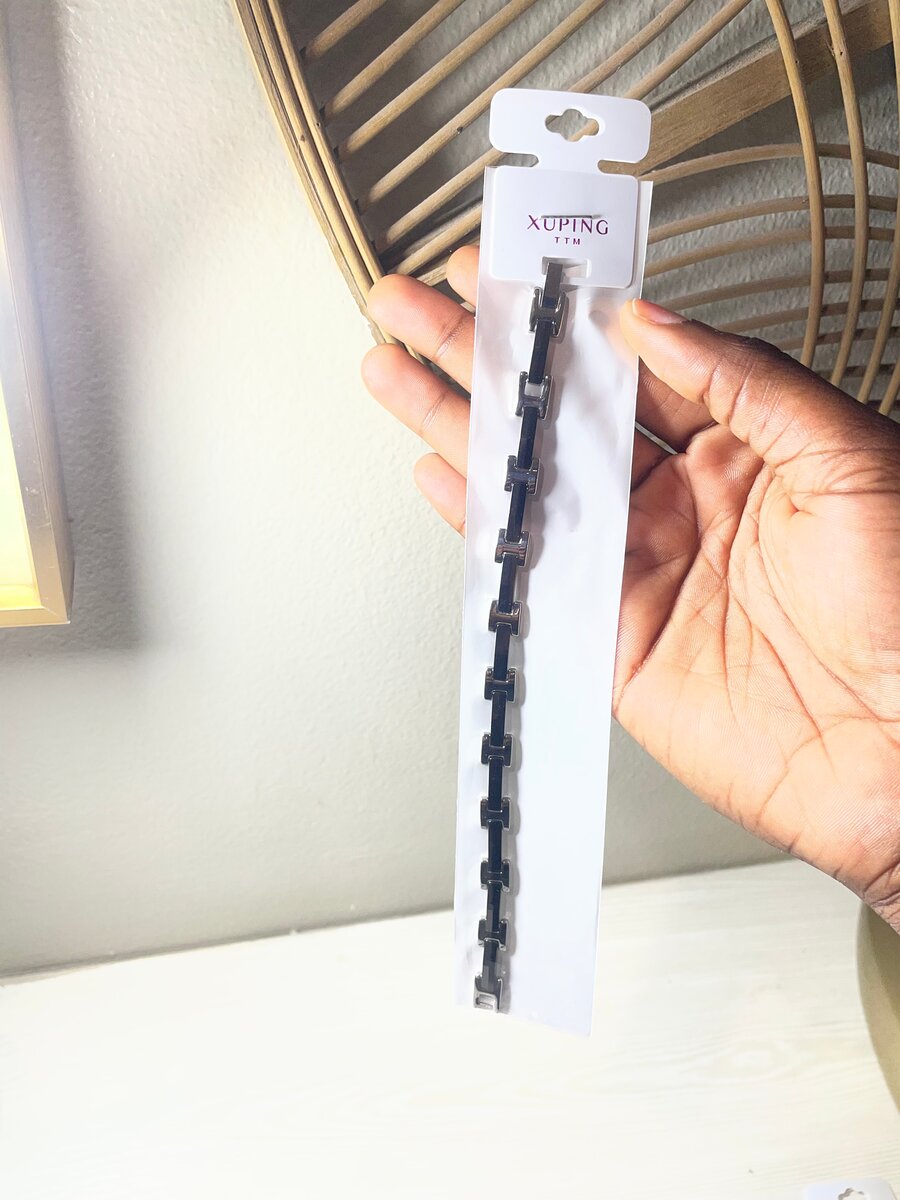 Bracelet magnétique élégant