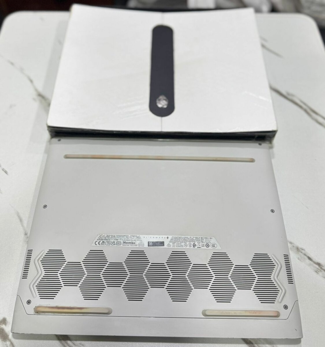 alienware x14 core i7 12th gén