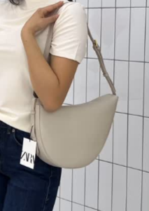 Нежная и элегантная сумочка от ZARA бежевая