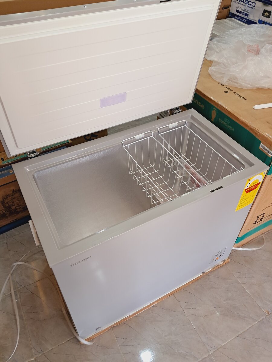 Hisense 249 litres chest freezer