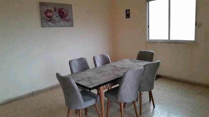 Table à manger en marbre