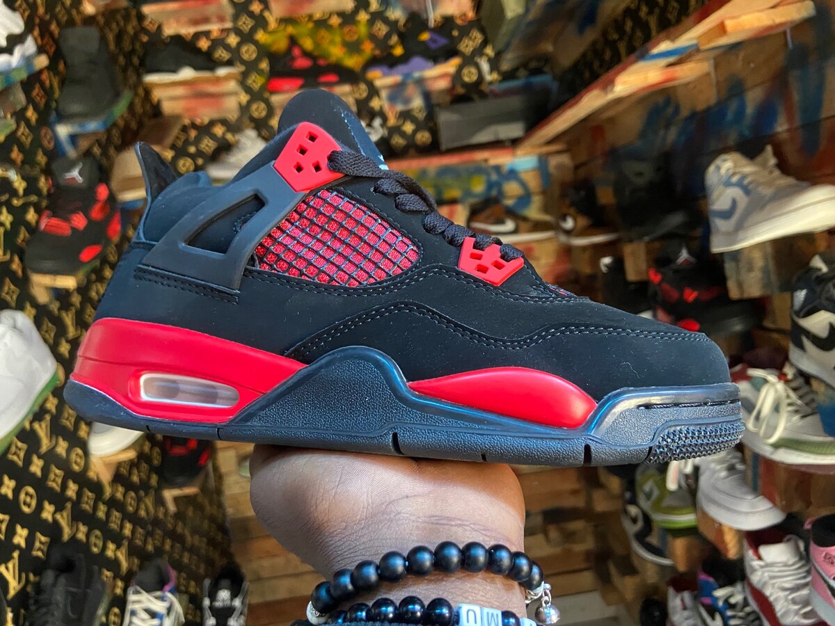 JORDAN4 sneakers