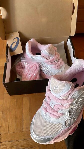 Nocta , ascis el Kayano ,