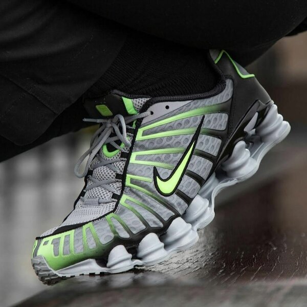 Nike Shox tl
