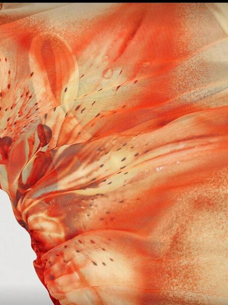 Haut asymétrique à manche long