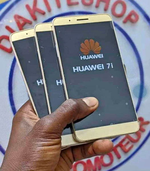 Huawei Y7i