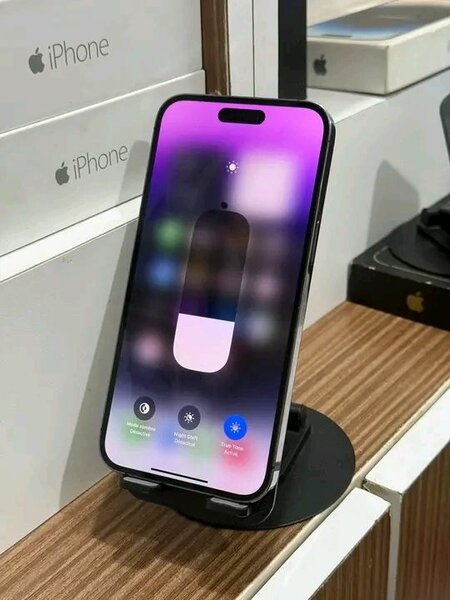 iPhone Pro Max - Écran AMOLED