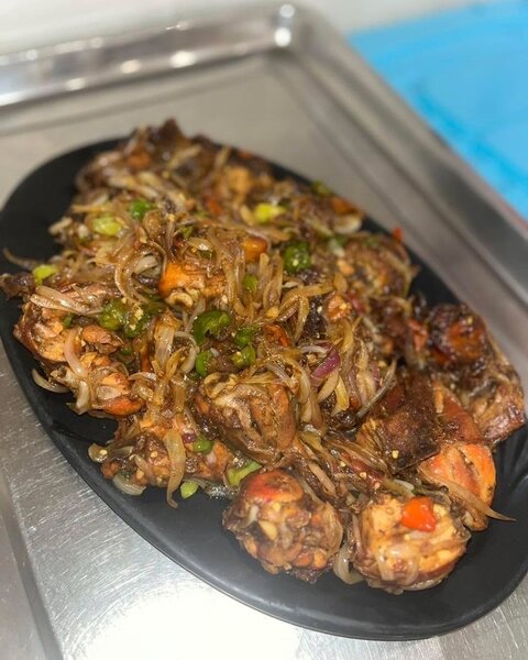 Plat de poisson poulet sauté