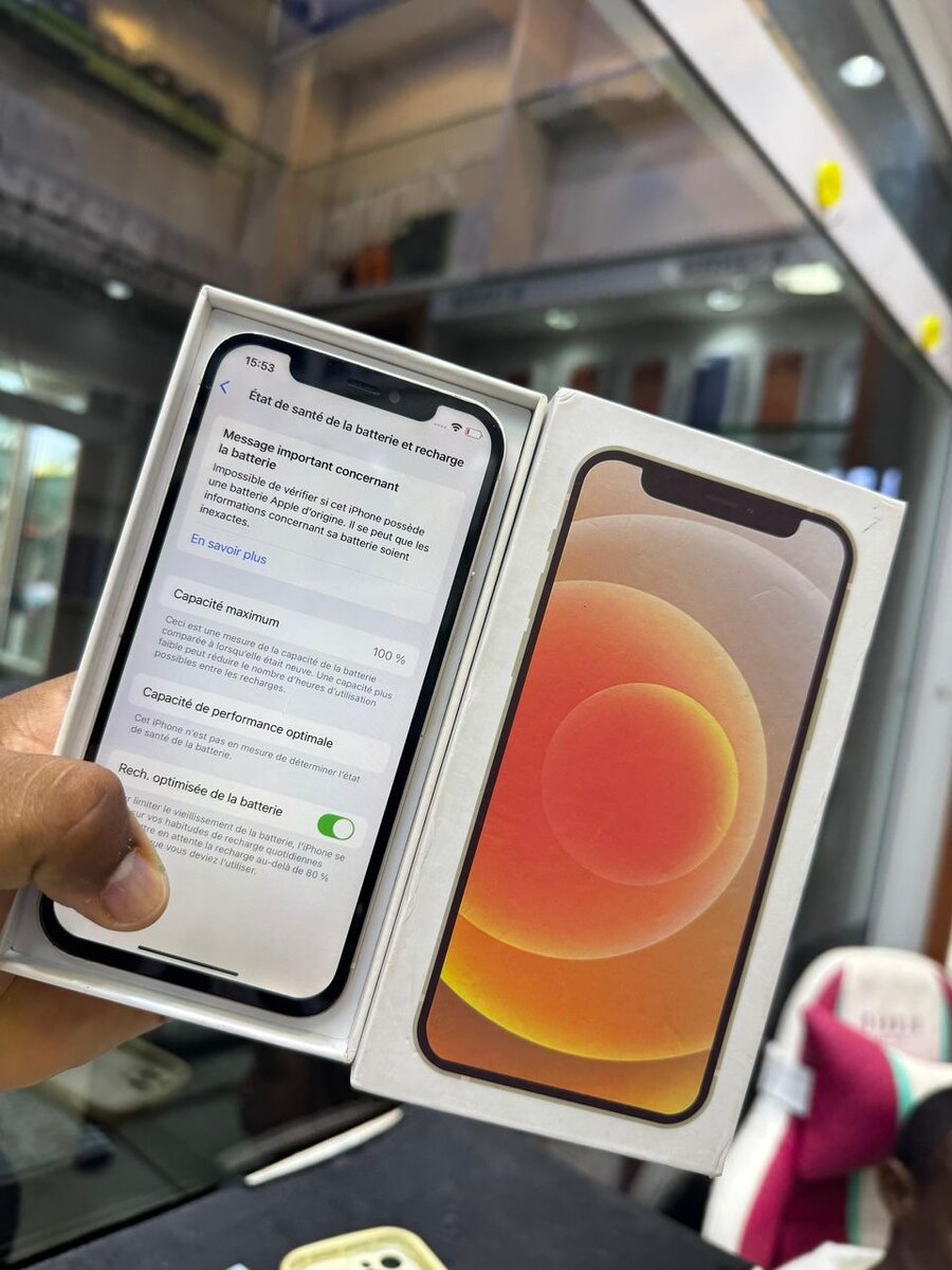 iPhone 12 Blanc 64Go