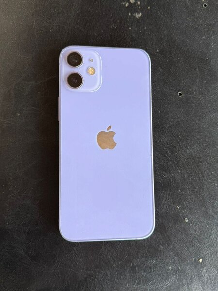 iPhone lavande reconditionné