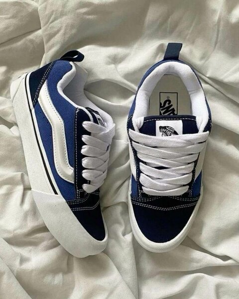 Chaussures neuves