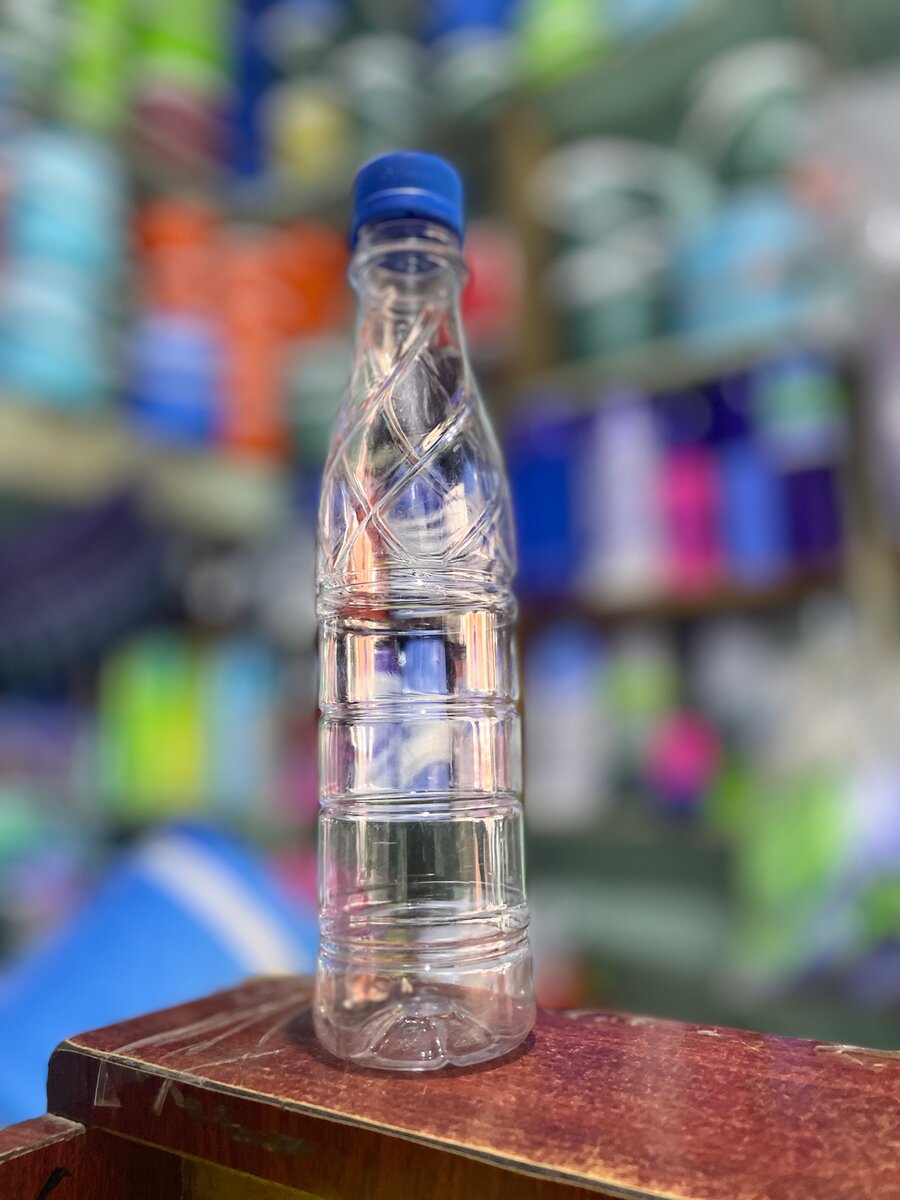 Bouteille en plastique réutilisable