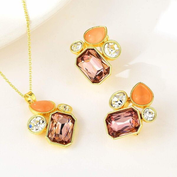 collier et boucles d'oreilles