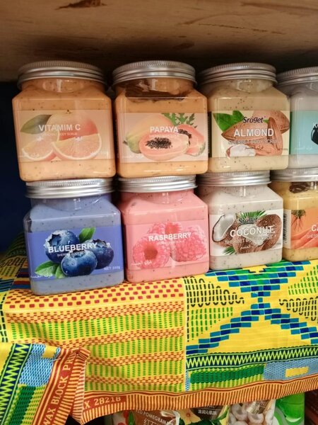 Gommage corporel varié