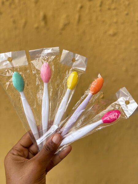 Brosse des levres