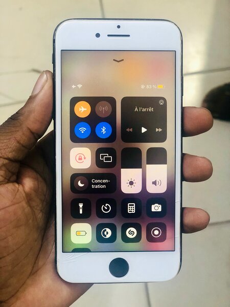 iPhone 8
