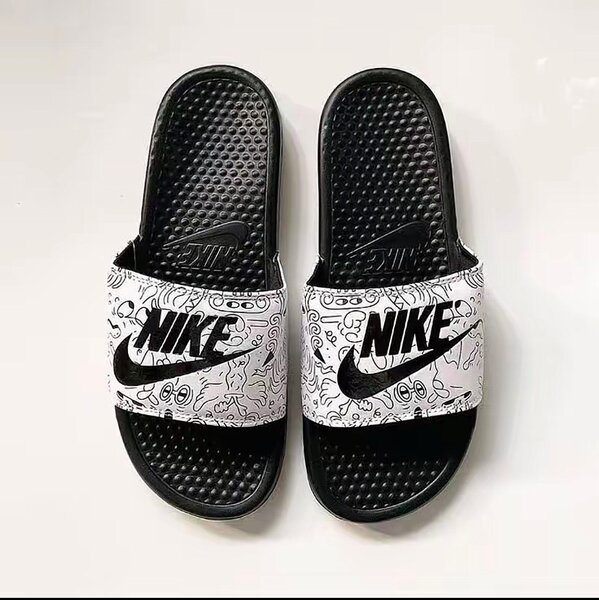Sandales de plage Nike