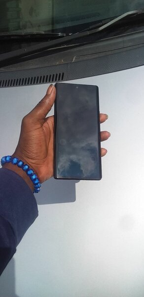 Google pixel 6,pro k5800 slightly neg 0978502518.. chilenje