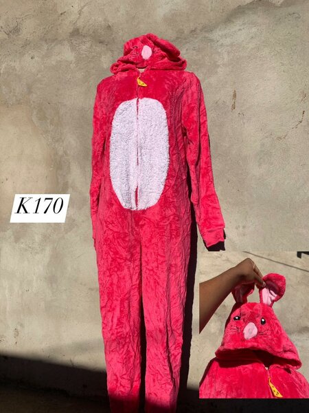 Beautiful and stylish children's jumpsuit