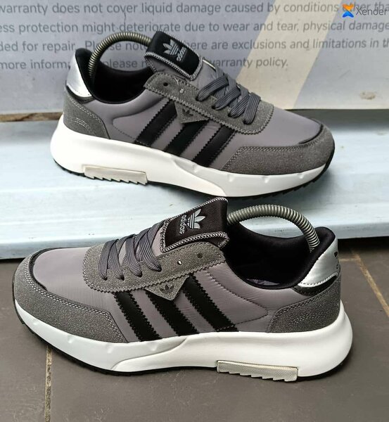 Baskets Adidas modernes