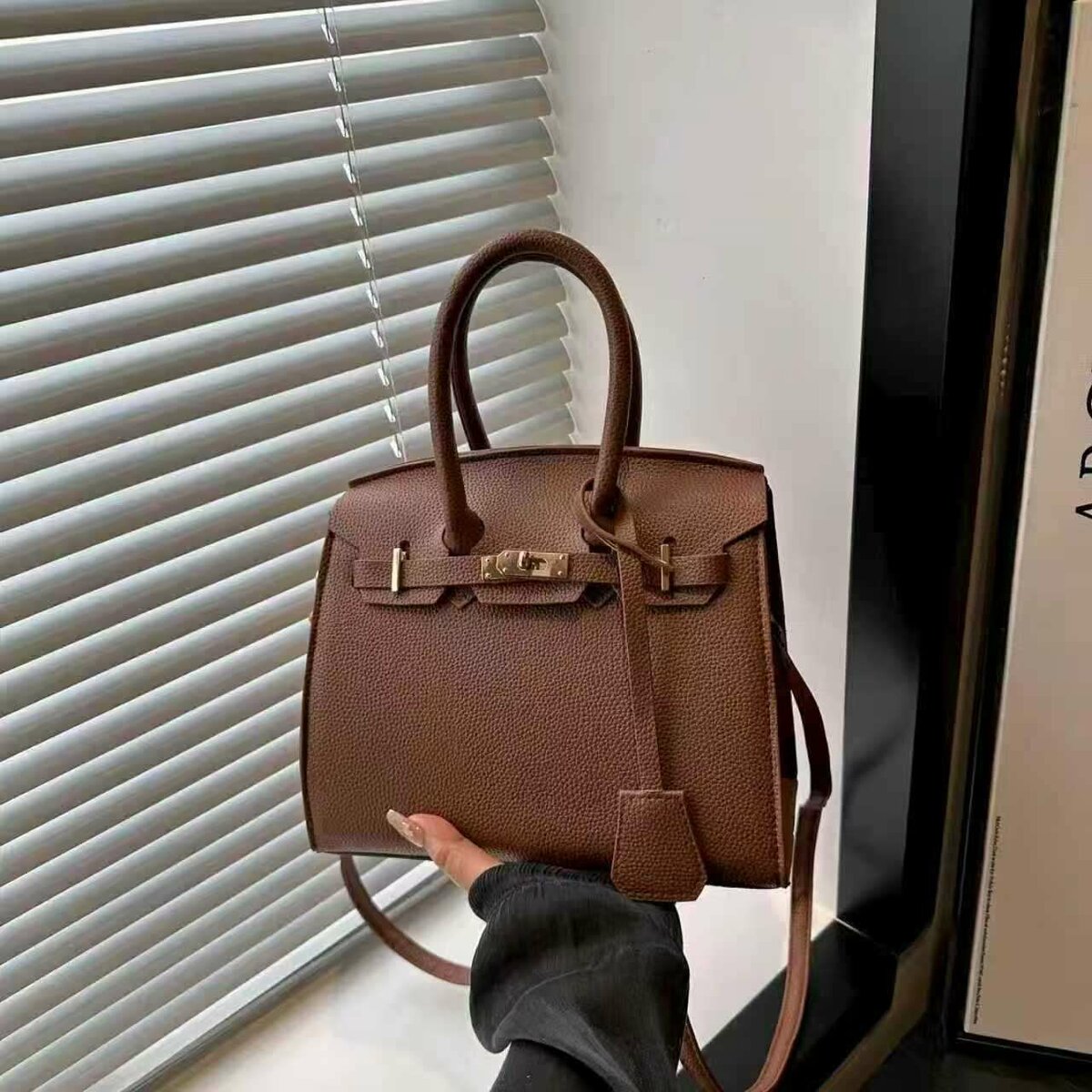 Sac à main élégant en cuir