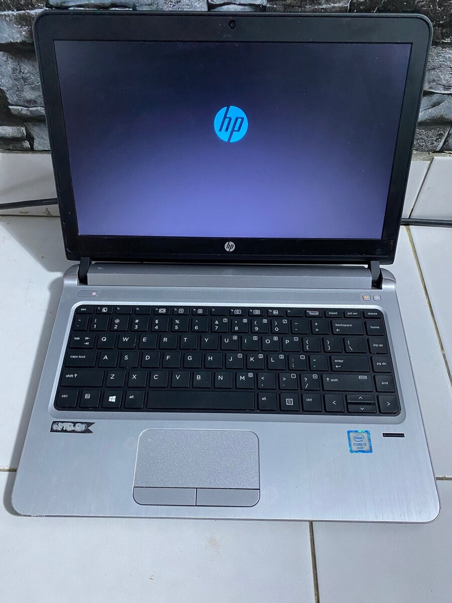 HP CORE I5 6 em GÉNÉRATION EN 14 POUCE