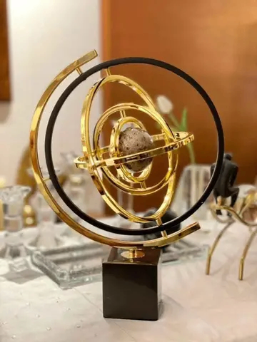 360° METAL ROTATING GLOBE