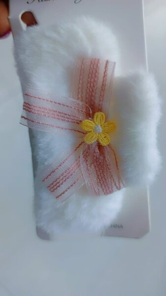 Barrette en fourrure douce